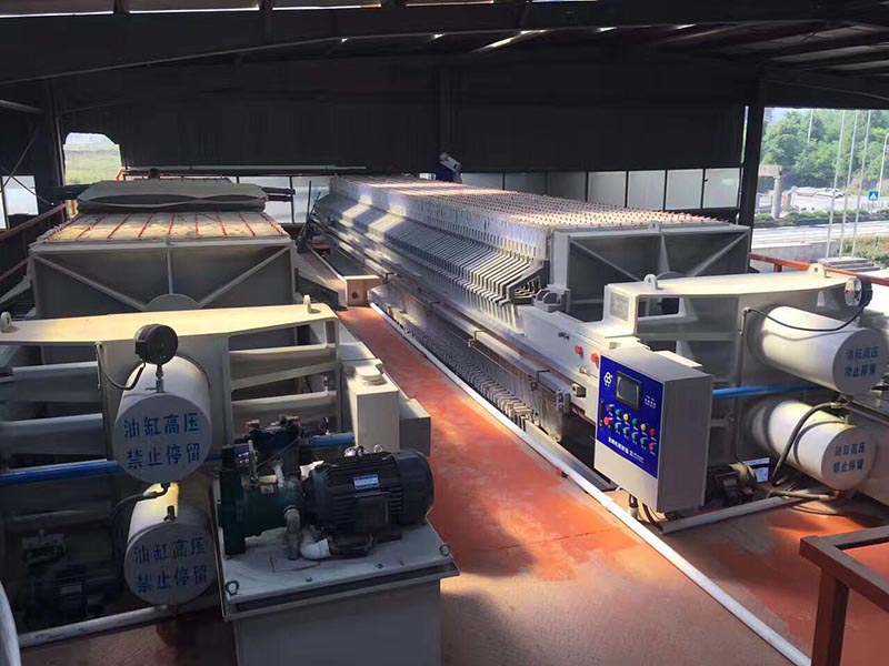 客戶壓濾機(jī)使用現(xiàn)場(chǎng)